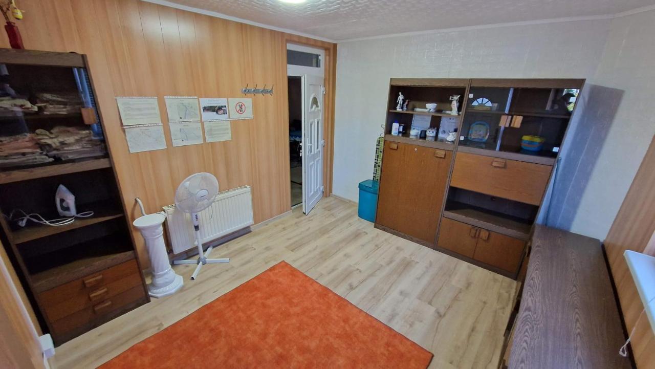 Friendly Apartment In The Suburb. Budapeste Exterior foto