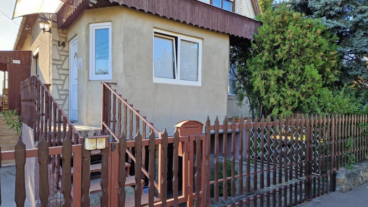 Friendly Apartment In The Suburb. Budapeste Exterior foto