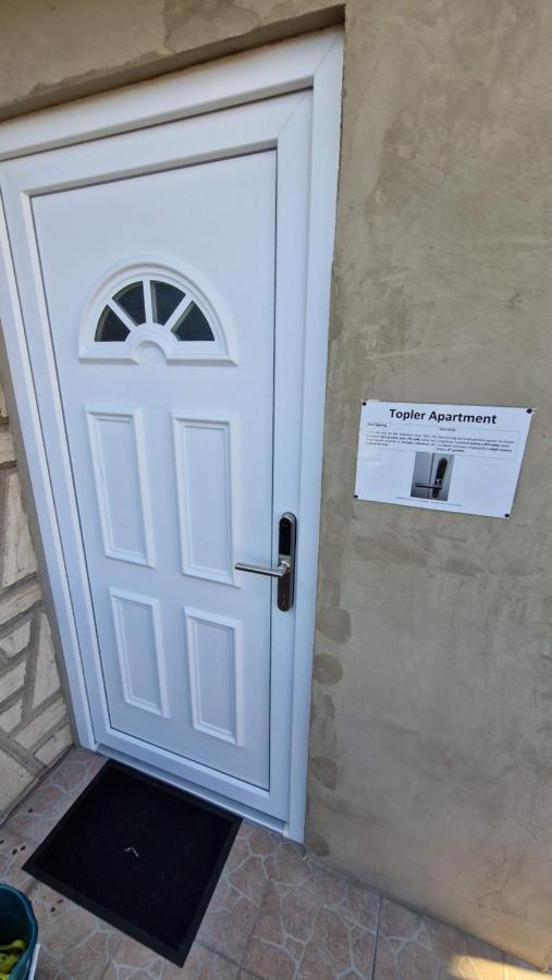 Friendly Apartment In The Suburb. Budapeste Exterior foto